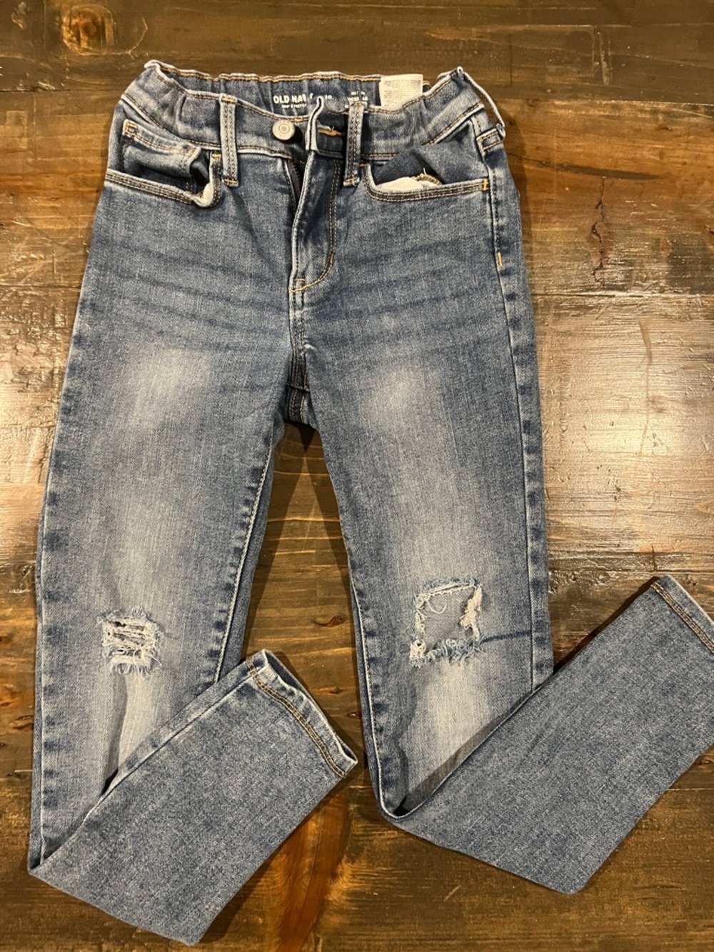 Old Navy Light Blue Distressed Skinny Jeans